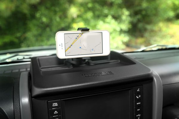 Ablagefach mit Halter für Smartphone GPS Dash Organizer Jeep Wrangler JK 07-10 Rugged Ridge 13551.17