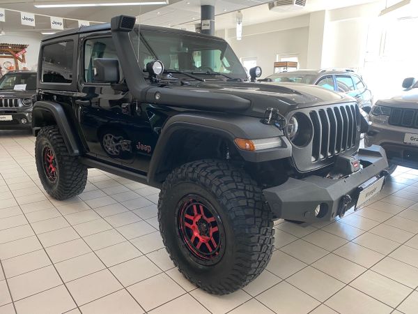 Alu Felge 8,5 x 17 ET +18 KMC KM540 RECON schwarz rot Jeep Wrangler JK / JL ab BJ 07 KM54078550918 Gloss BLACK RED mit TÜV