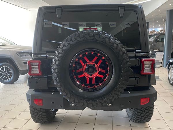 Alu Felge 8,5 x 17 ET +18 KMC KM540 RECON schwarz rot Jeep Wrangler JK / JL ab BJ 07 KM54078550918 Gloss BLACK RED mit TÜV