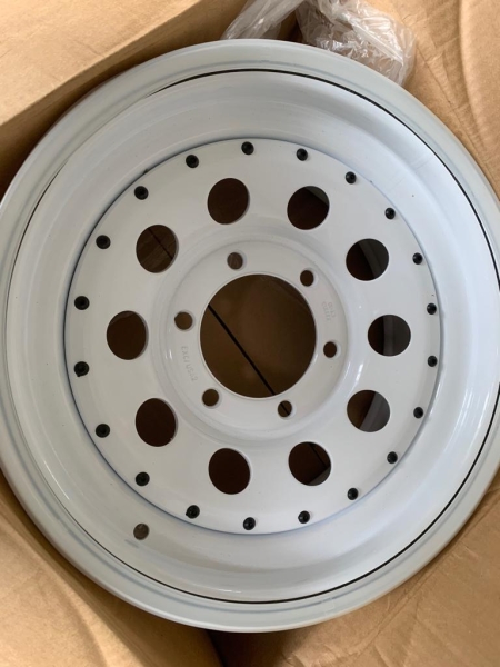 Stahlfelge weiss Modular 7 x 15 ET0 6x5,5 Jeep Modular weiß EXENTRIC - Restposten 4 Stück