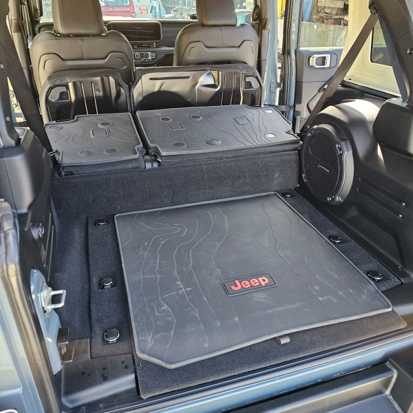 Kofferraummatte Ladeflächenmatten Jeep Wrangler JLU4xe Hybrid