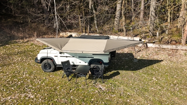 Rhino Rack Batwing 180 freitragende Markise inkl. Halter