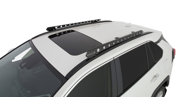 Rhino Rack Pioneer 6 Plattform 1300x1240 Toyota Rav4 mit Flush Rails ab 05/2019 50-10JC01772