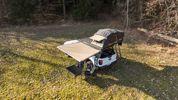 Rhino Rack Sunseeker Markise freitragend 2200 mm x 2000 mm inkl. Halter
