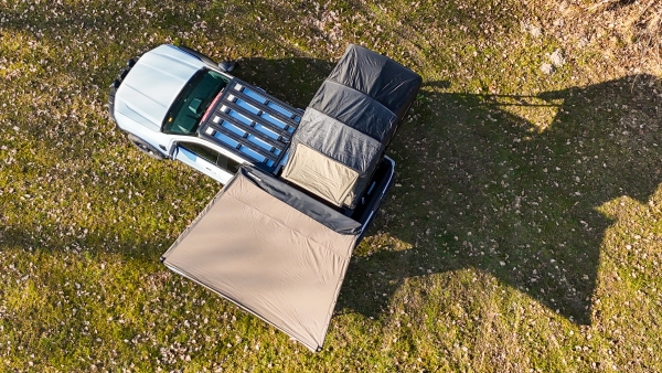 Rhino Rack Sunseeker Markise freitragend 2200 mm x 2000 mm inkl. Halter