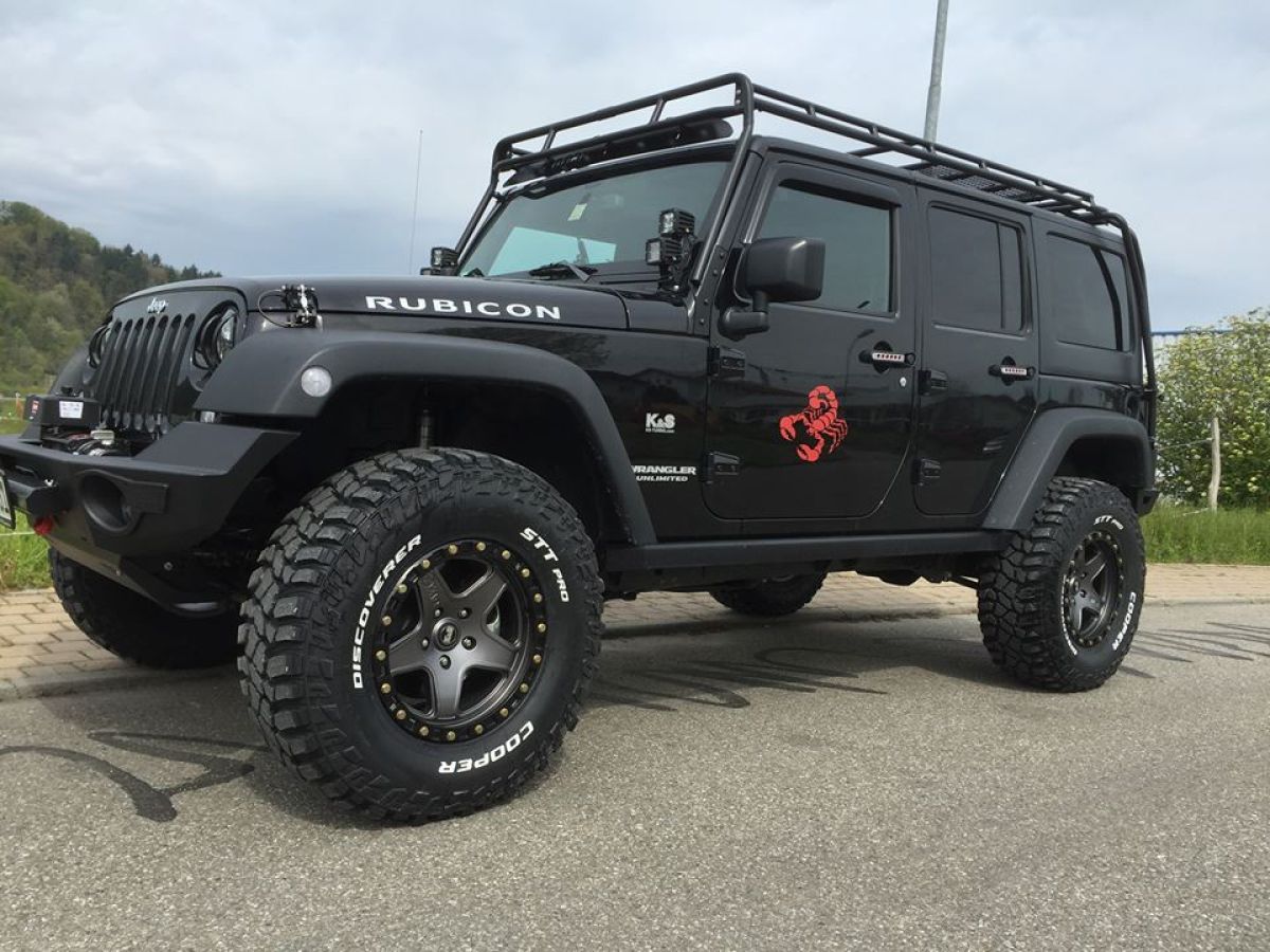 Vierkant Offroad - 3,5'' Fahrwerk mit Längslenker Jeep Wrangler JK 4 Türer  Höherlegung RCX mit TÜV!