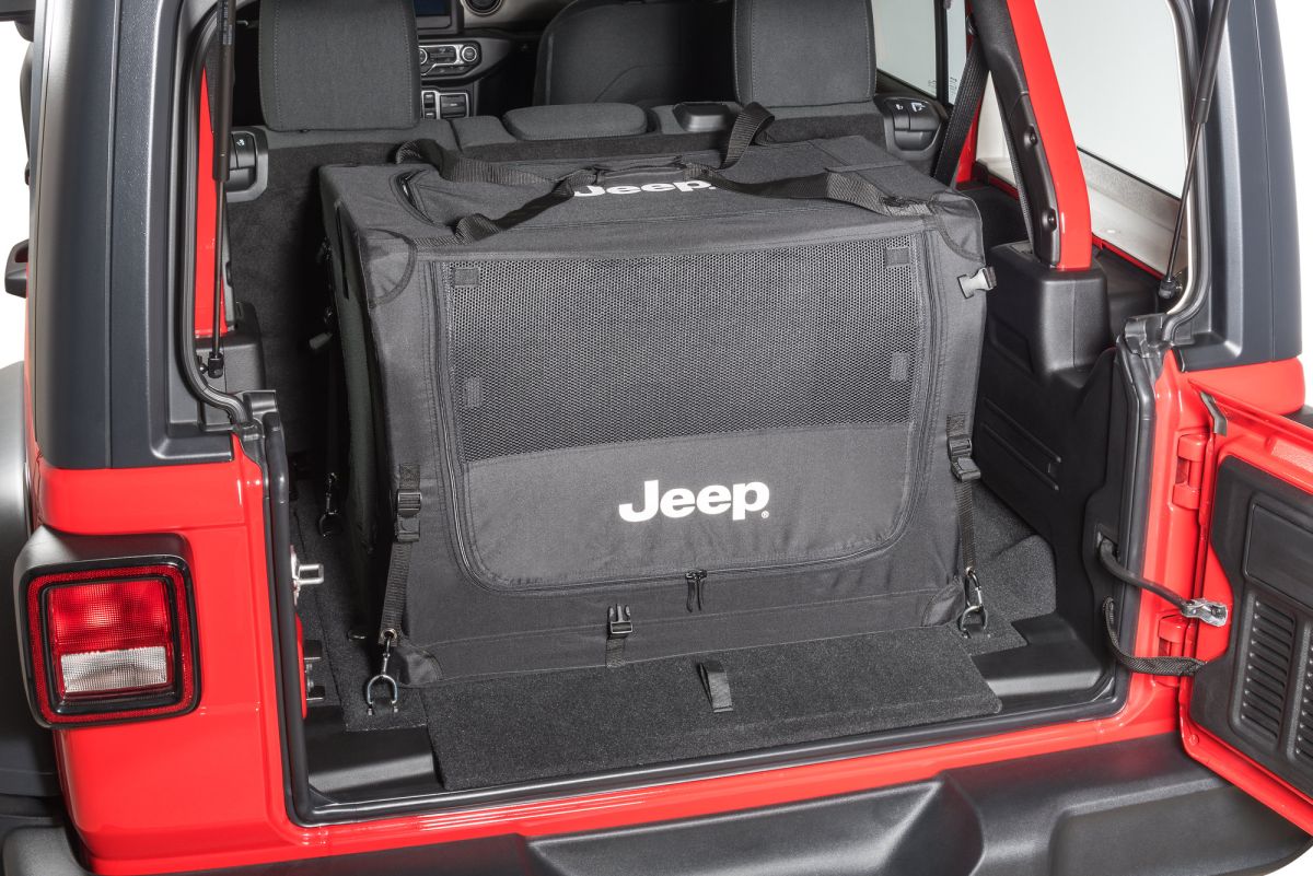Faltbare Box Hundebox für den Kofferraum Jeep Wrangler JL 18