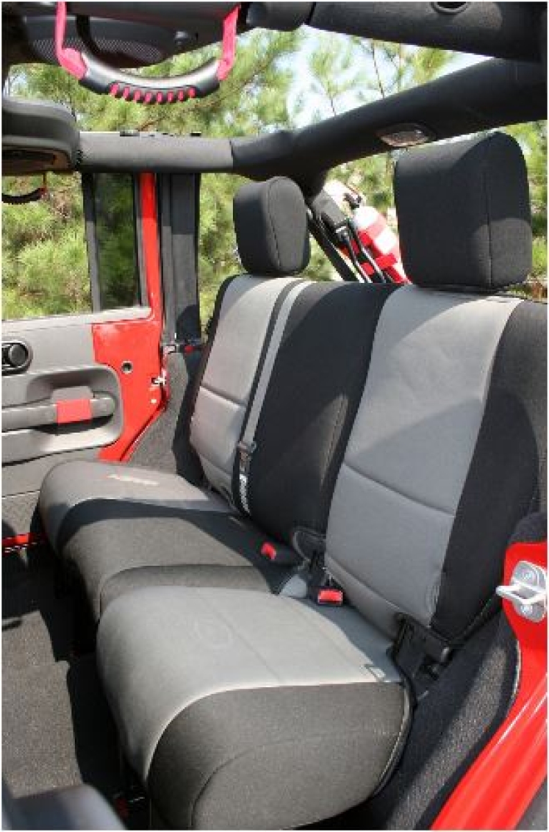 Sitzbezüge und Rücksitzbankbezug Set vorne und hinten schwarz Neopren Jeep  Wrangler JK Bj. 07-10 2-Türer