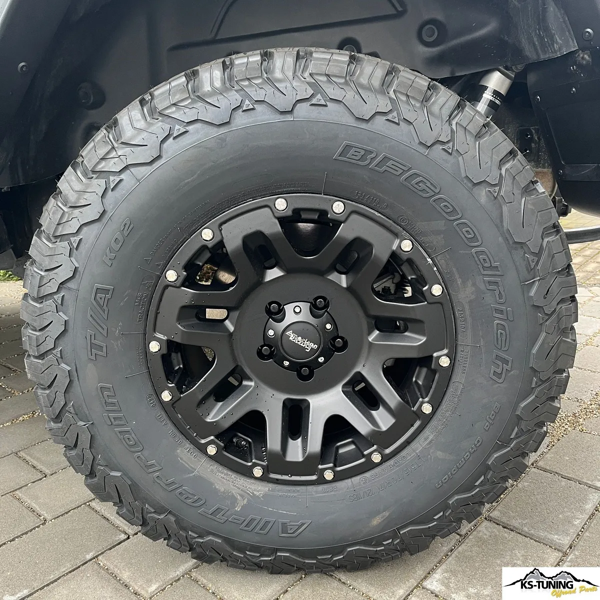 Kotflügelverbreiterung universal 30mm - BLACK TRAIL - OVERLANDING