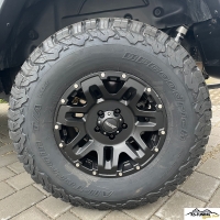 KMC AX 200 mit Reifen 315/70R17  BFG KO2