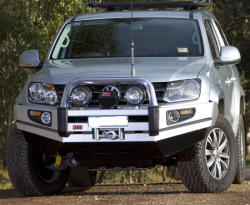 ARB-Saharabar VW Amarok, metallic grau beschichtet, mit Parksensoren