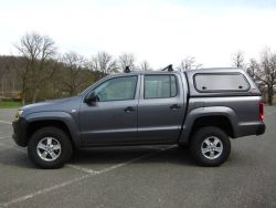 Commercial Hardtop für VW Amarok Doka flach seitl. Aluklappen