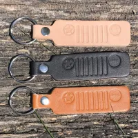 Jeep Schlüsselanhänger Leder KEYCHAIN Braun 45-157176.8201